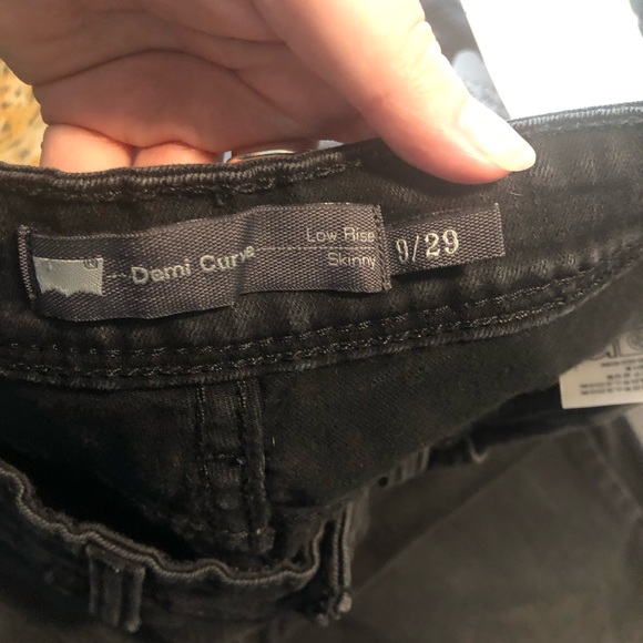 Levi’s Black skinny jeans - Picture 5 of 5